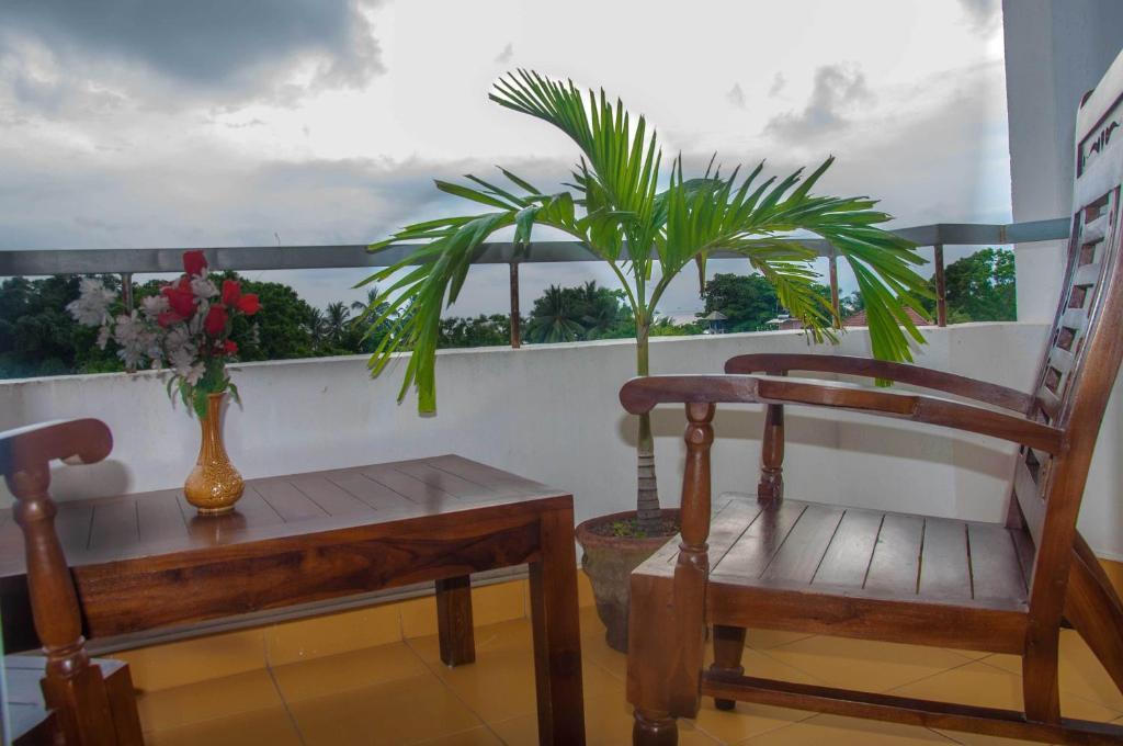 Hotel Marine At Negombo Beach Exterior foto